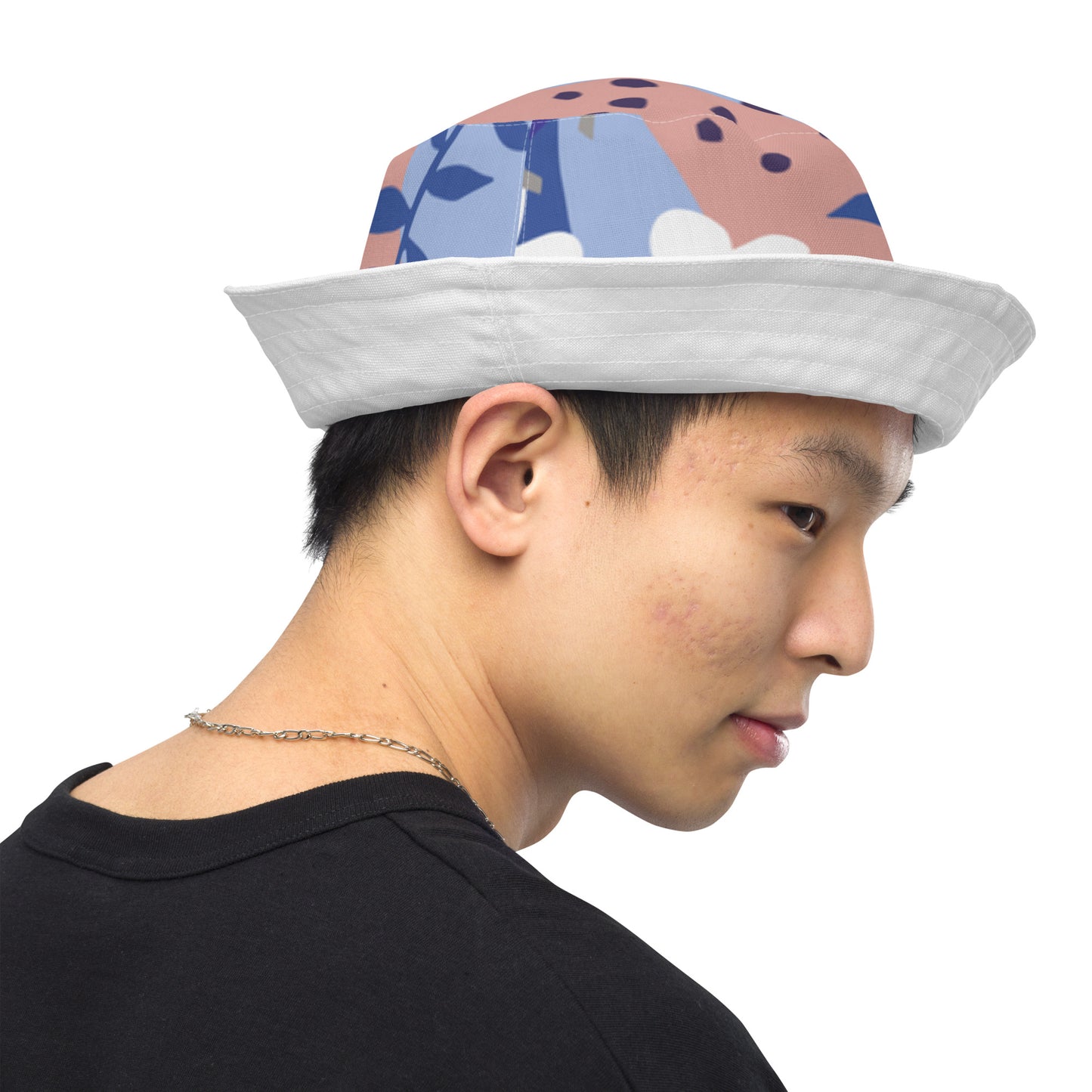 Reversible bucket hat